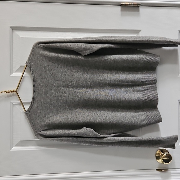 a loves a Embroidered Sweater - Picture 2 of 5